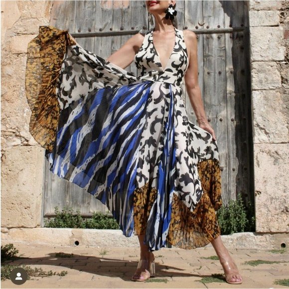 ZARA NWT LIMITED EDITION FLORAL MULTICOLOR PRINTED PLEATED DRESS S,M NWT - Picture 2 of 14